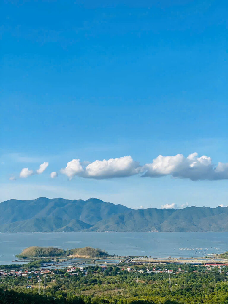 Cơ Hội Đầu Tư: Lô Đất View Biển Chỉ 150 Triệu/Sào (1000m2) Cách TP Nha Trang 20km!