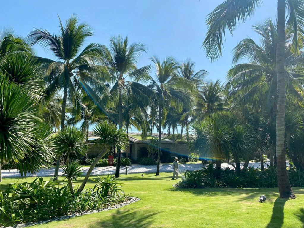 Chuyển Nhượng Khách Sạn 4 Sao Nha Trang – Cách Biển Trần Phú 50m, Giá 160 Tỷ