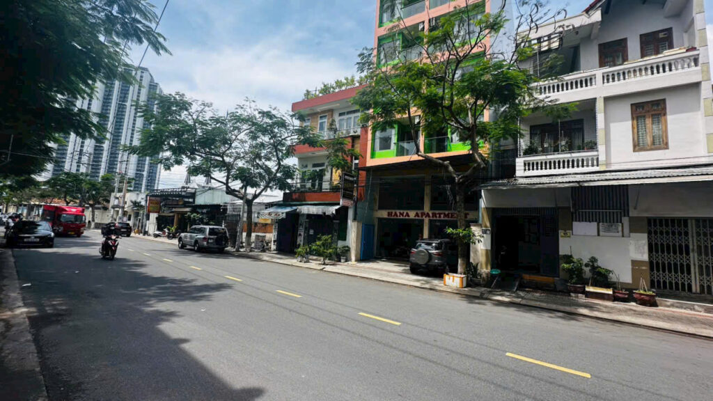 Bán Khách Sạn 7 Tầng Mặt Tiền Dương Hiến Quyền, Vĩnh Hòa, Nha Trang – Giá 32 Tỷ