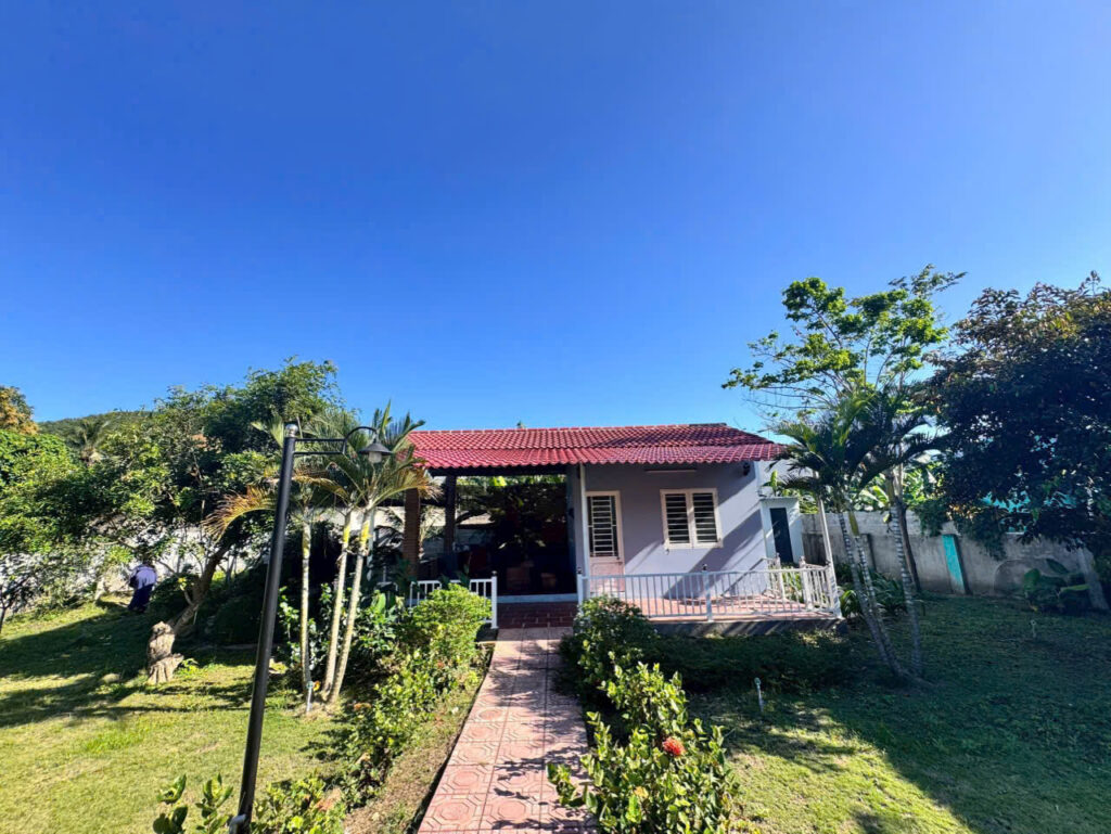 Bán Nhà Vườn Góc 2 Mặt Tiền Nguyễn Xiển - Giá 5.2 Tỷ, Diện Tích 1000m²!