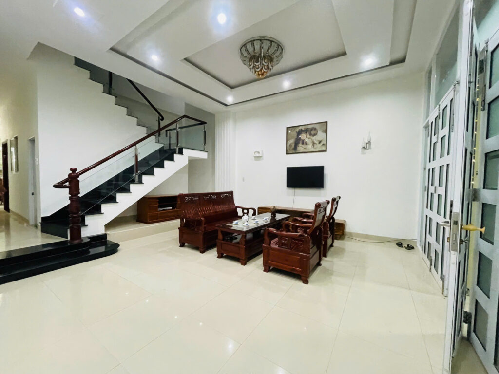 Bán Nhà 3 Tầng 1 Tum KĐT Vĩnh Điềm Trung Giá 7,2 Tỷ