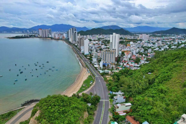 SIÊU PHẨM Mặt Tiền Phạm Văn Đồng Nha Trang – View Biển, Đối Diện Chợ Đêm (QH), 137.8m² Full ODT, Giá 14 Tỷ