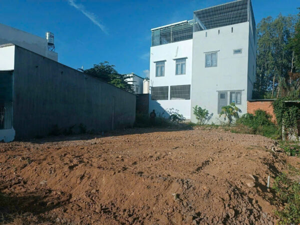 Bán Đất 2 Mặt Tiền Hòn Nghê (Vĩnh Ngọc, Nha Trang) – Gần Đường QH 32m, Vành Đai 2 – 122m², 115m² Thổ – Giá 2.1 Tỷ