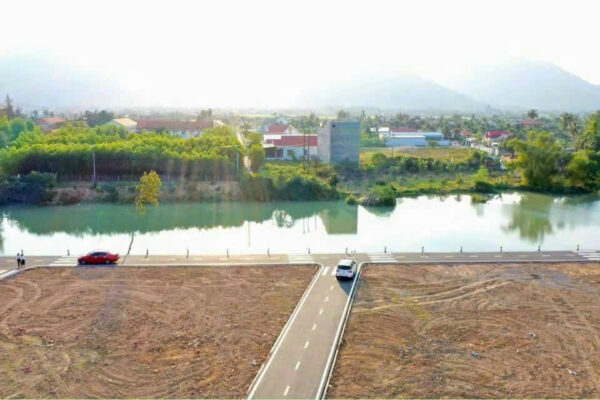 Bán Đất Suối Cát (Cam Lâm) Gần QL1A – 115m² Full Thổ, View Sông Tựa Núi – Giá Chỉ 12.5tr/m² Bao Phí