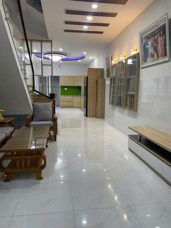 Bán Nhà TĐC Phước Long (Nha Trang) – 2 Tầng 1 Tum Mới, Full Nội Thất, 4PN, Đường 16m – Giá 7.5 Tỷ (TL)