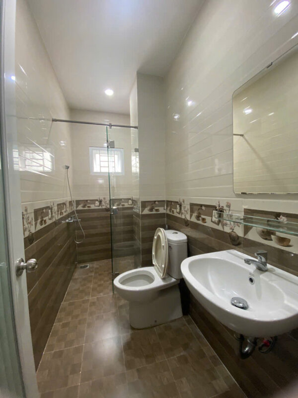 Bán Nhà KĐT Hà Quang 1 (Nha Trang) Đối Diện Công Viên – 3 Tầng+Tum, Full Nội Thất, 4PN – Giá 8.2 Tỷ (Sổ Hoàn Công) - Hình ảnh 5