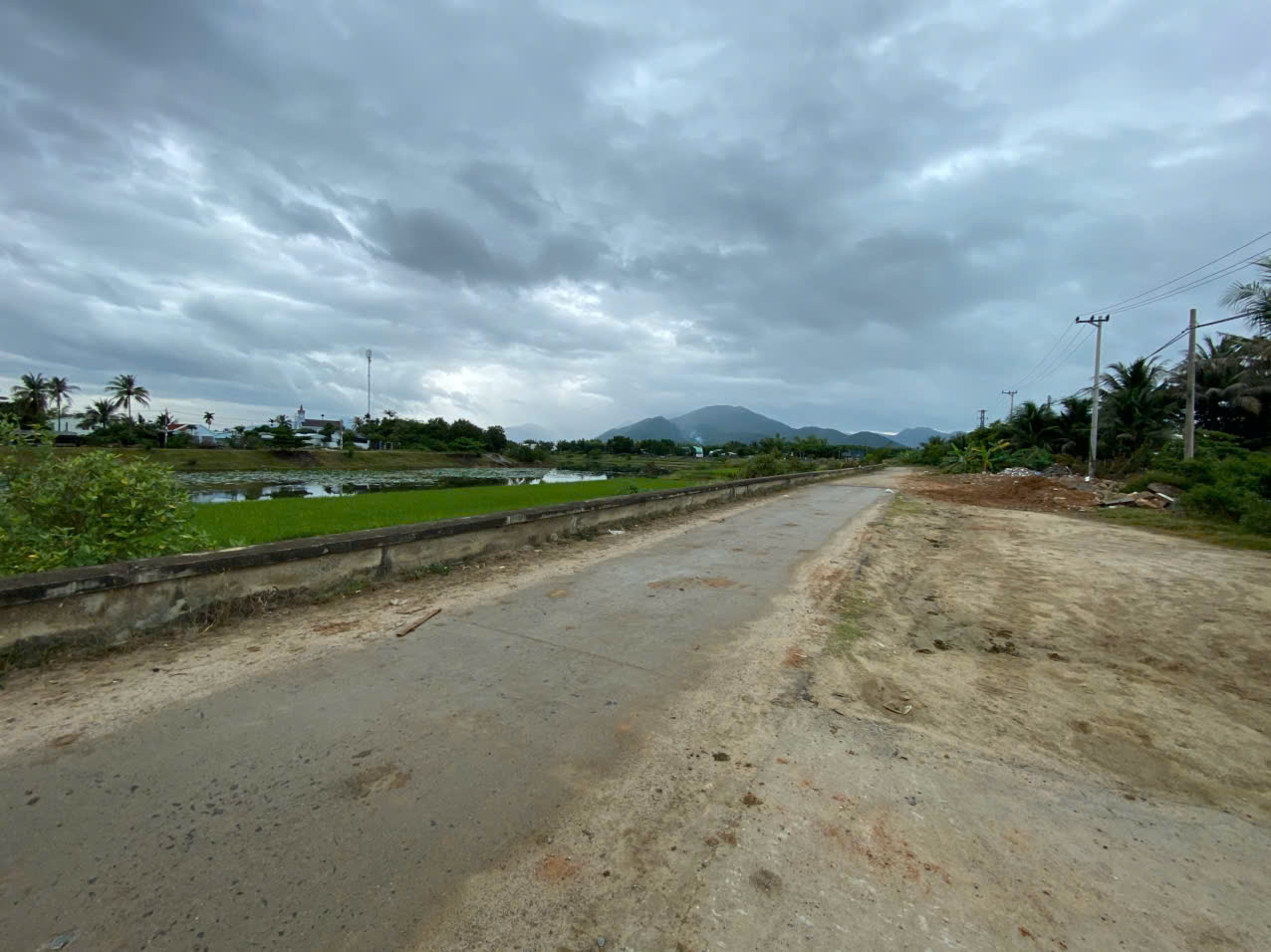 Đất Full Thổ Đồng Nhơn, Phường Tây Nha Trang - 151,8m2 - Giá 17 Triệu/M2 – Ven Sông Tắc, Nở Hậu Độc Đáo - Hình ảnh 3