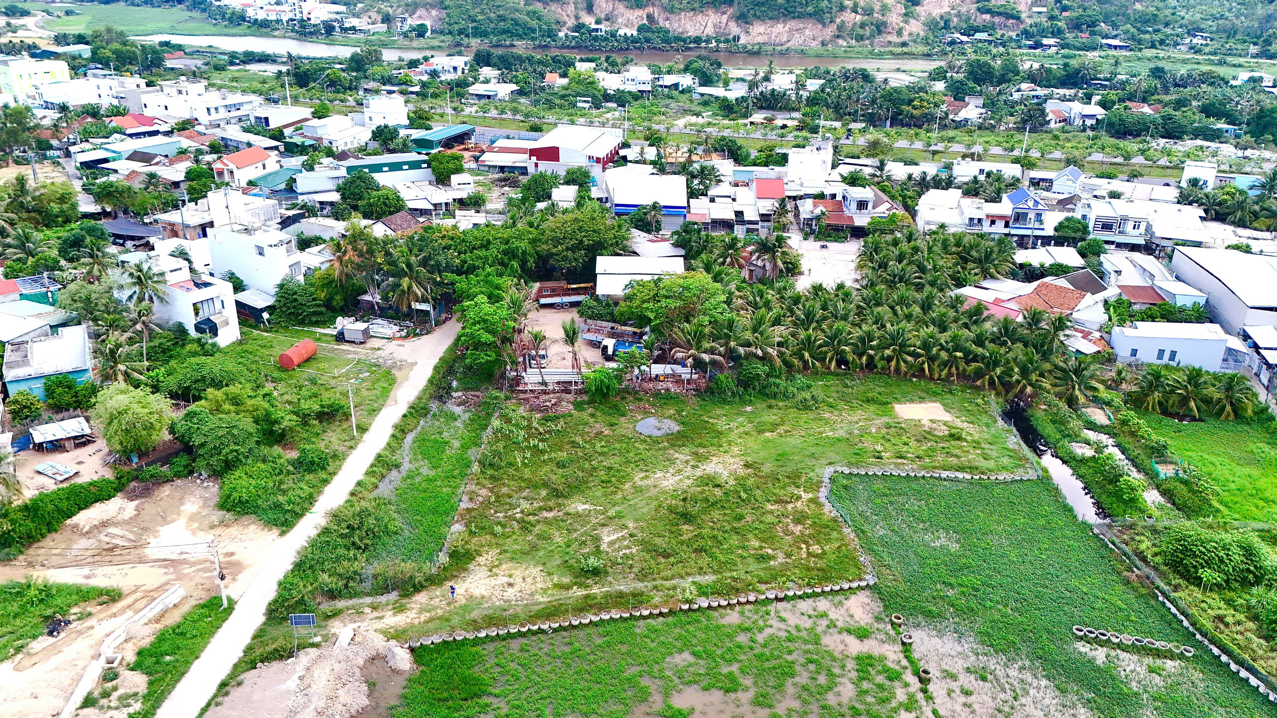 Bán Đất TMDV 1800m2 - Tây Nha Trang (Vĩnh Trung cũ) - Giá 11 Triệu/m2 - Hình ảnh 2