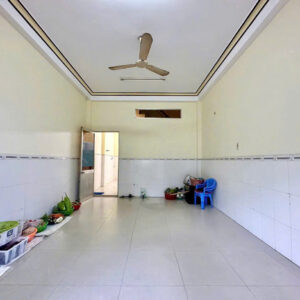 BÁN NHÀ MẶT TIỀN 3 TẦNG ĐƯỜNG LẠC LONG QUÂN – NHA TRANG - 43M2 - 6 tỷ 910 Triệu - Hình ảnh 3