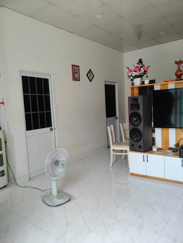 Nhà Mới 90% Diên Phú, Diên Khánh - Diện Tích 68m2 - Giá 1 tỷ 066 - Tiện Ích Đầy Đủ - Hình ảnh 3