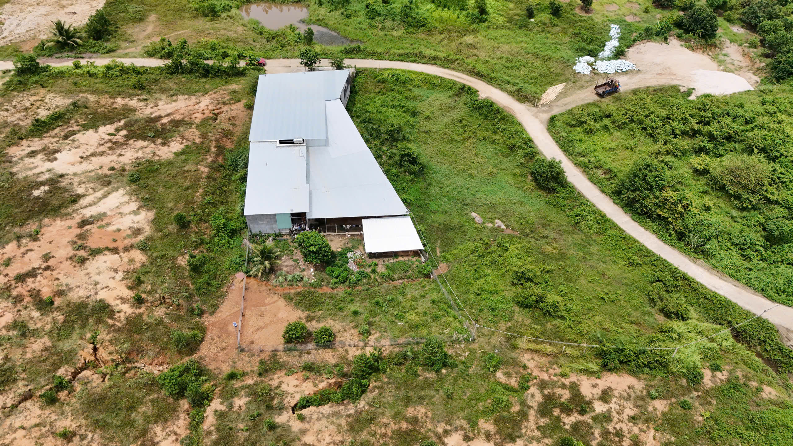 Bán Nhanh Nhà Vườn 3616m2 Mới Xây 2 Mặt Đường Ô Tô Tại Khánh Vĩnh – Giá Sốc Chỉ 1.45 Tỷ! - Hình ảnh 2