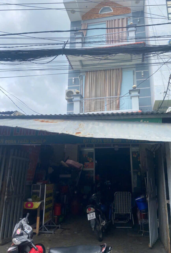 Bán Nhà Phố 3 Tầng Mặt Tiền Đoàn Trần Nghiệp, Nha Trang - Giá 12,6 tỷ