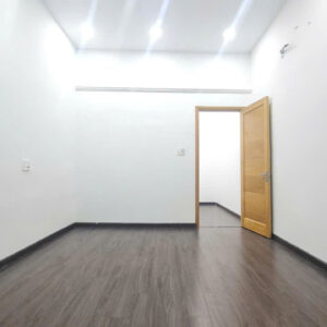 Bán Nhà Phố 2 Tầng Mặt Tiền Trần Nguyên Hãn - 47m2 - Giá 7,2 Tỷ - Hình ảnh 4