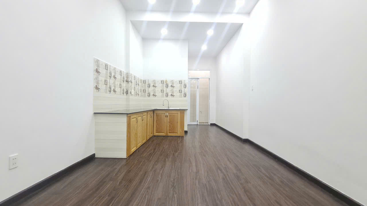 Bán Nhà Phố 2 Tầng Mặt Tiền Trần Nguyên Hãn - 47m2 - Giá 7,2 Tỷ - Hình ảnh 7