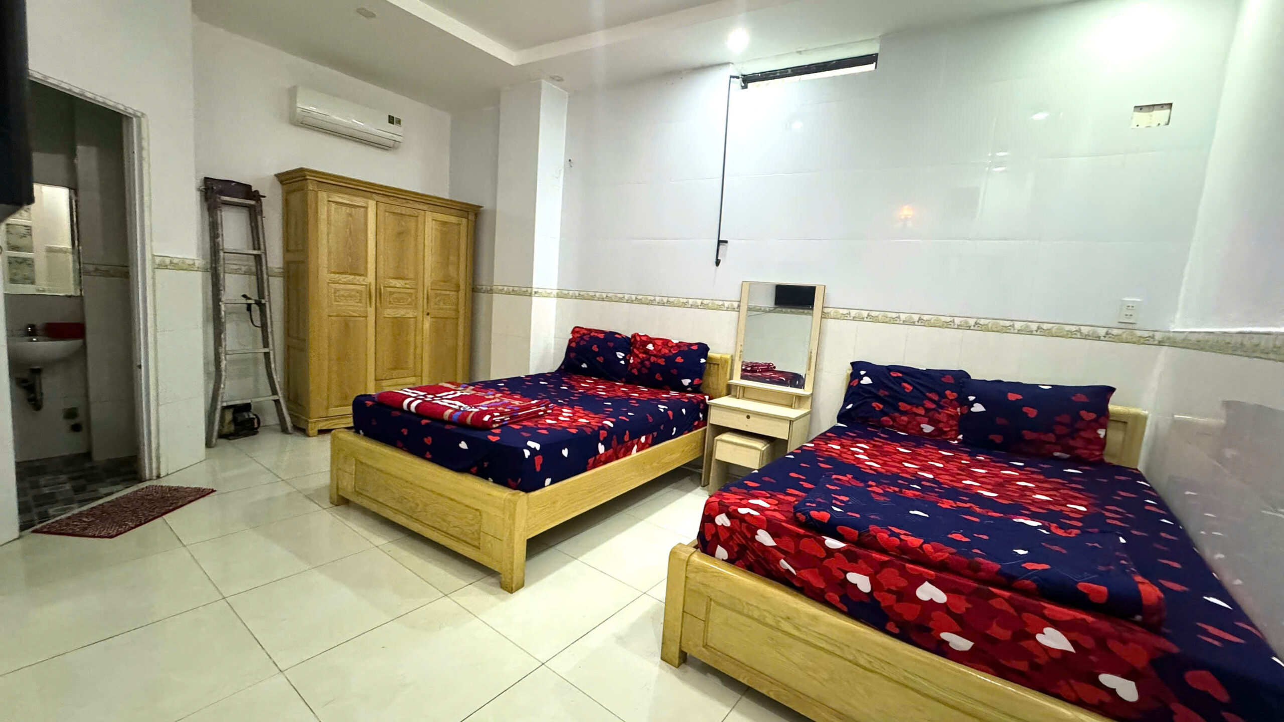 Bán Nhà Nghỉ 4 Tầng - Dòng Tiền 45 Triệu/Tháng - Trung Tâm Nha Trang - Hình ảnh 6