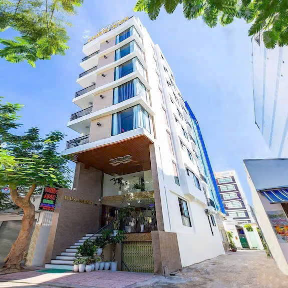 Bán Khách sạn 2 sao góc 2 mặt tiền, 18 phòng, chỉ 250m biển - Pháp lý chuẩn, đang kinh doanh tốt! - Hình ảnh 2