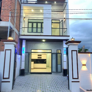 Bán Nhà Phố 2 Tầng Sang Trọng - Giá 1 Tỷ 950 - Suối Hiệp Gần Nha Trang - Đường 8M Thông - Hình ảnh 1