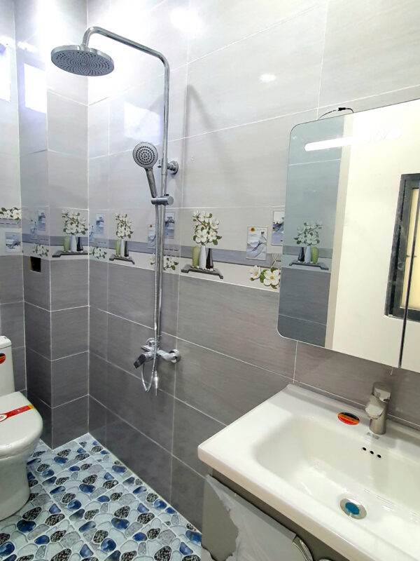 Bán Nhà Phố 2 Tầng Sang Trọng - Giá 1 Tỷ 950 - Suối Hiệp Gần Nha Trang - Đường 8M Thông - Hình ảnh 7