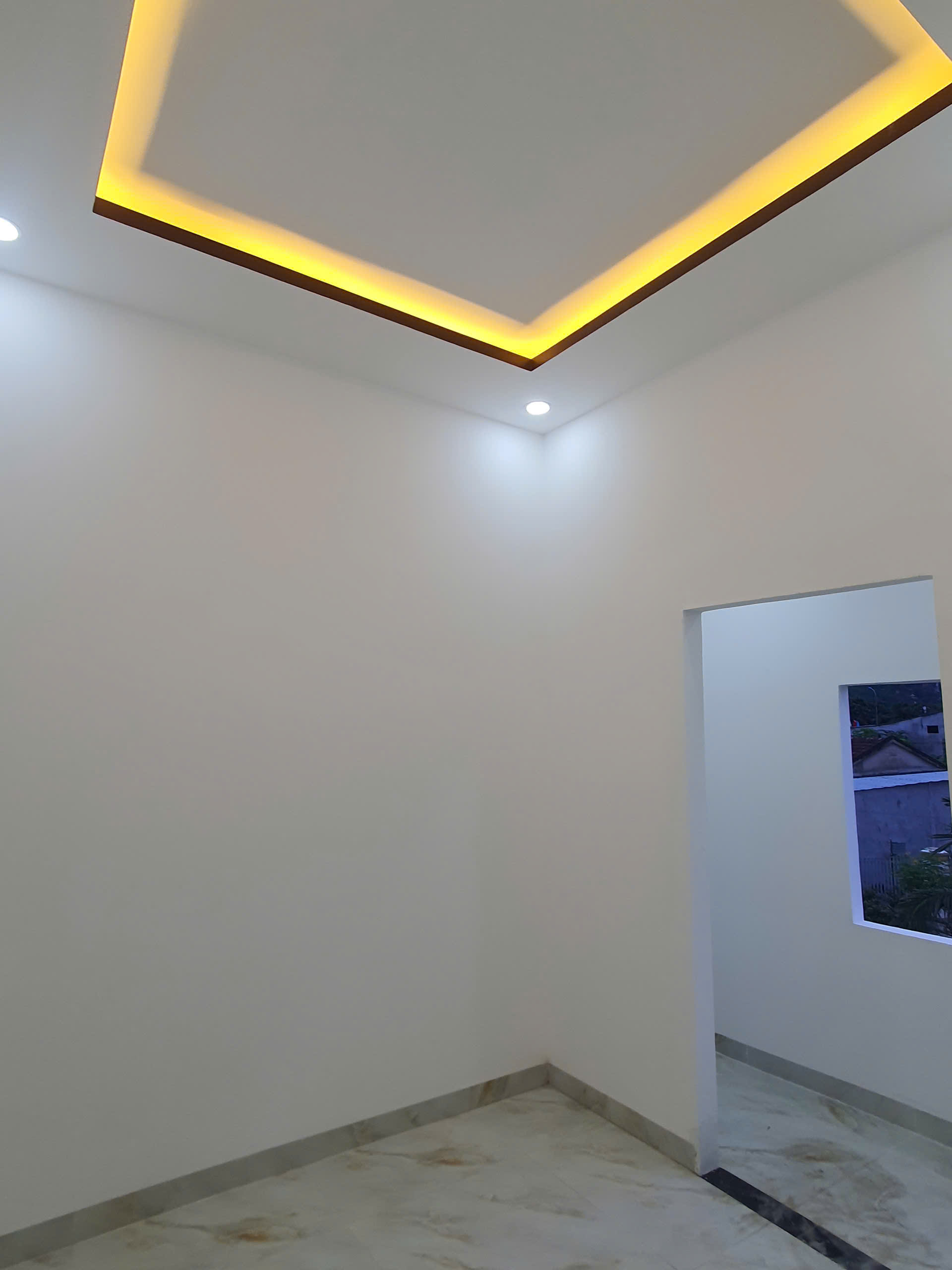 Bán Nhà Phố 2 Tầng Sang Trọng - Giá 1 Tỷ 950 - Suối Hiệp Gần Nha Trang - Đường 8M Thông - Hình ảnh 6