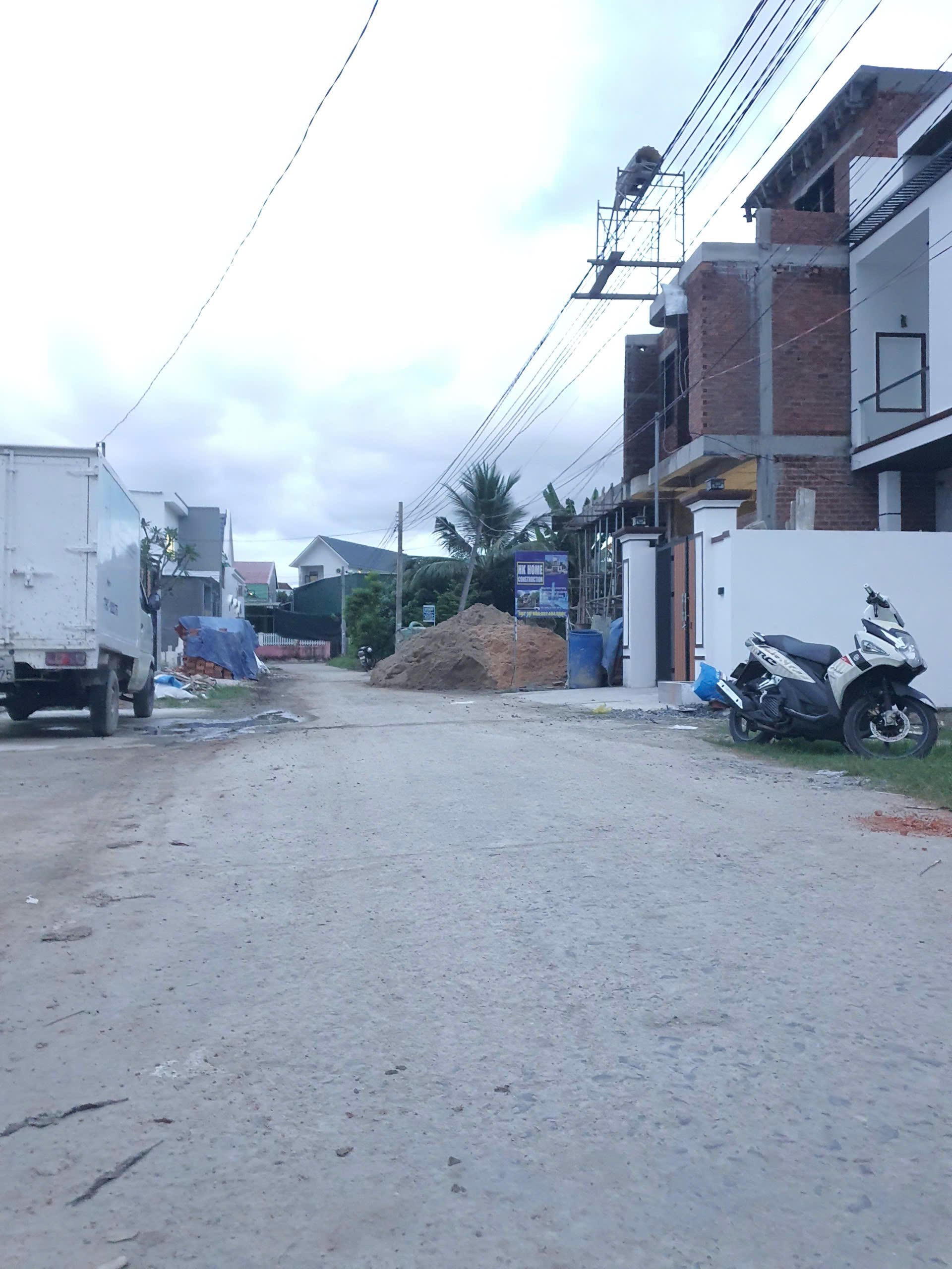 Bán Nhà Phố 2 Tầng Sang Trọng - Giá 1 Tỷ 950 - Suối Hiệp Gần Nha Trang - Đường 8M Thông - Hình ảnh 11