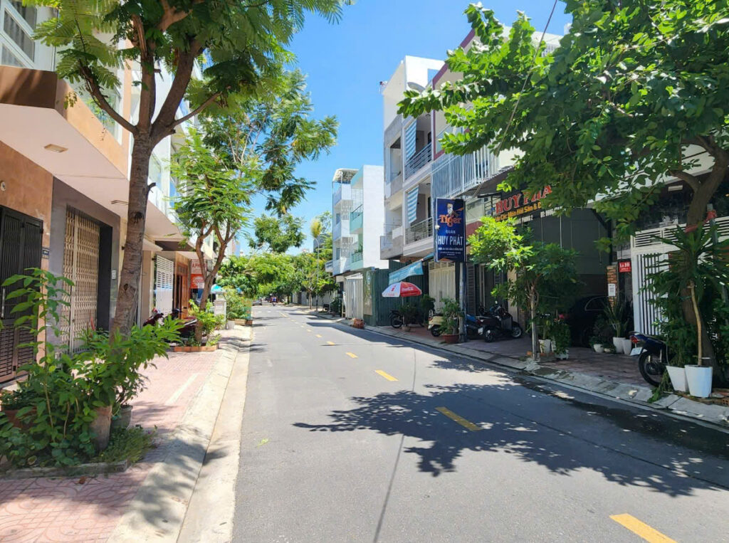 BÁN NHÀ PHỐ KĐT LÊ HỒNG PHONG 2 NHA TRANG - GIÁ 7,99 TỶ - 64M2