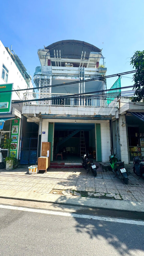 Bán Đất & Nhà Mặt Tiền Trần Phú, Nha Trang - Giảm Giá Sốc 600 Triệu từ 20 tỷ 600 còn 19 tỷ 900 triệu!!