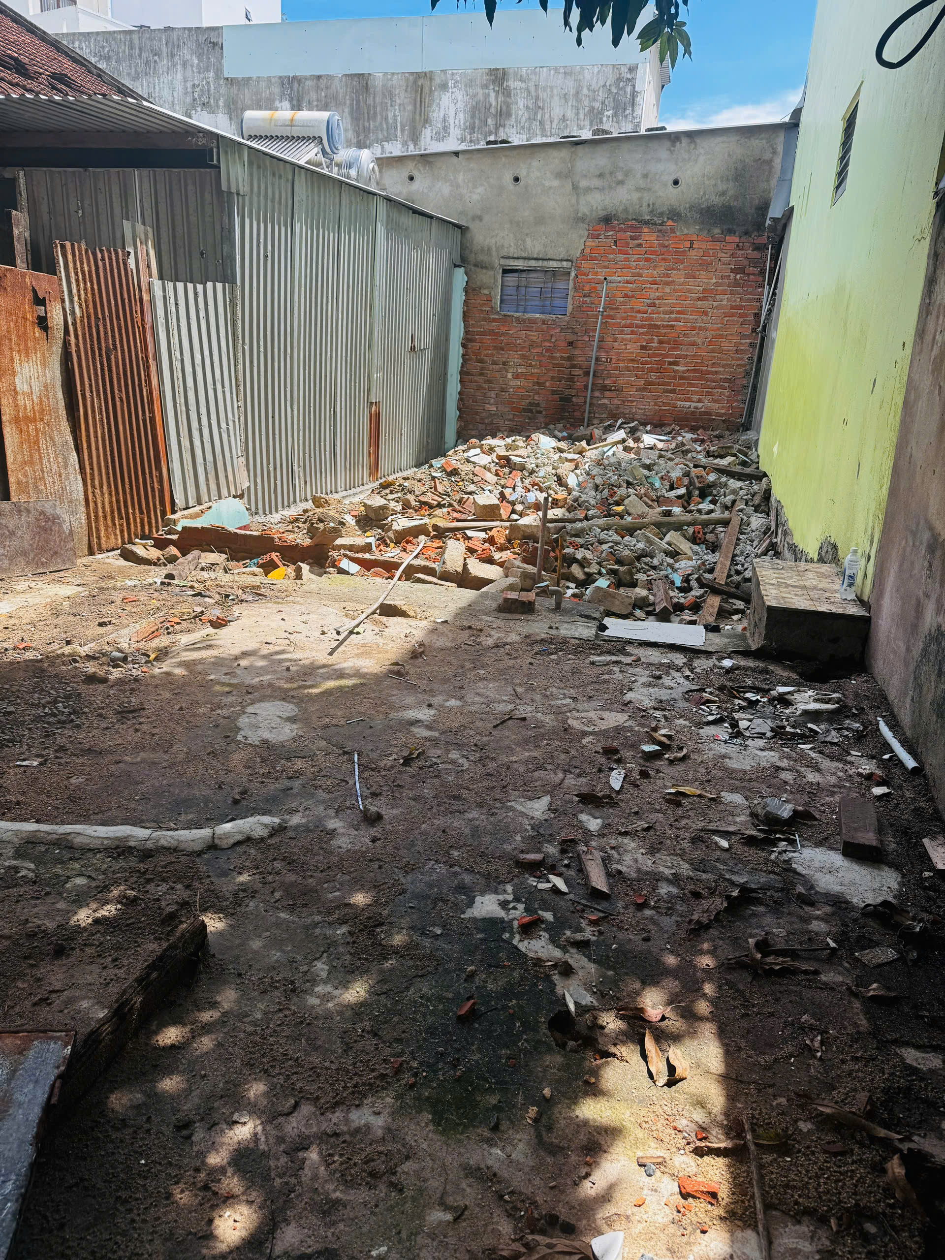 BÁN ĐẤT HẺM HOÀNG DIỆU NHA TRANG - CÁCH BIỂN 100M, KÈM GPXD 4 TẦNG - Hình ảnh 5