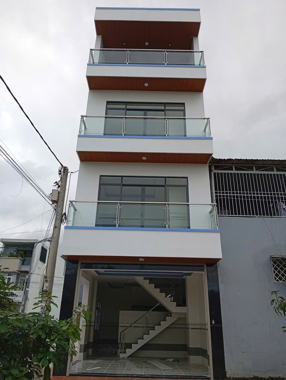 Bán Nhà Lô Góc 4 Tầng 2 Mặt Tiền TĐC Hòn Rớ 2, Đối Diện SunGroup Nha Trang - Hình ảnh 1