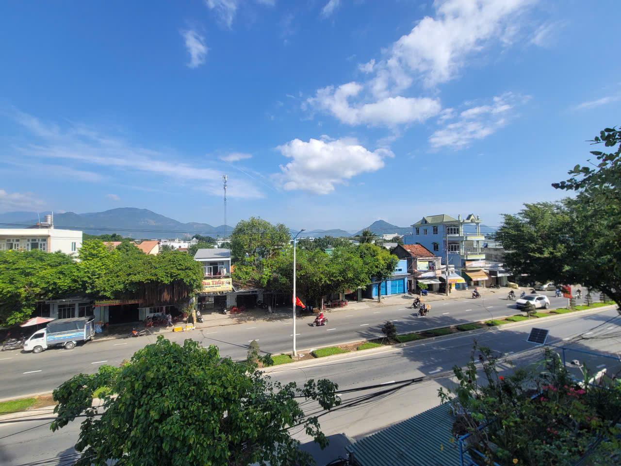 Bán Nhà Mặt Tiền Đường 23/10, Vĩnh Thạnh, Nha Trang - Giá Bán 6 Tỷ 550 Triệu - Vị Trí Kinh Doanh Đắc Địa - Ảnh 2