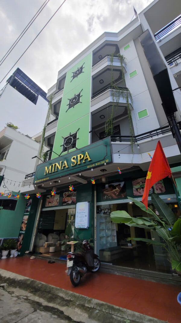 Bán Khách Sạn 1 Trệt 5 Lầu Trung Tâm Nguyễn Thiện Thuật, Nha Trang (Dòng Tiền Sẵn Có) - Giá bán 220 triệu/m² (Tổng giá ước tính khoảng 35 Tỷ VND)