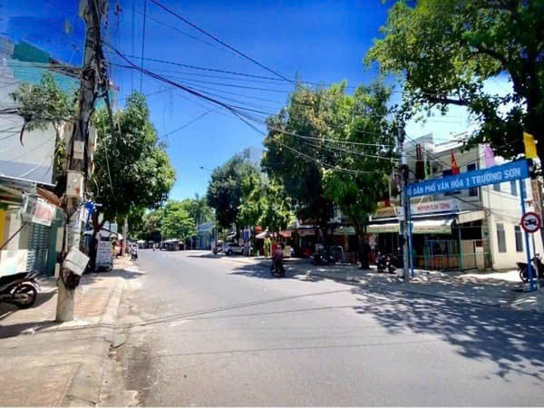 Bán Nhà 4PN Hẻm Dã Tượng Nha Trang - Giảm Sốc 800 Triệu, Chỉ 7 Tỷ