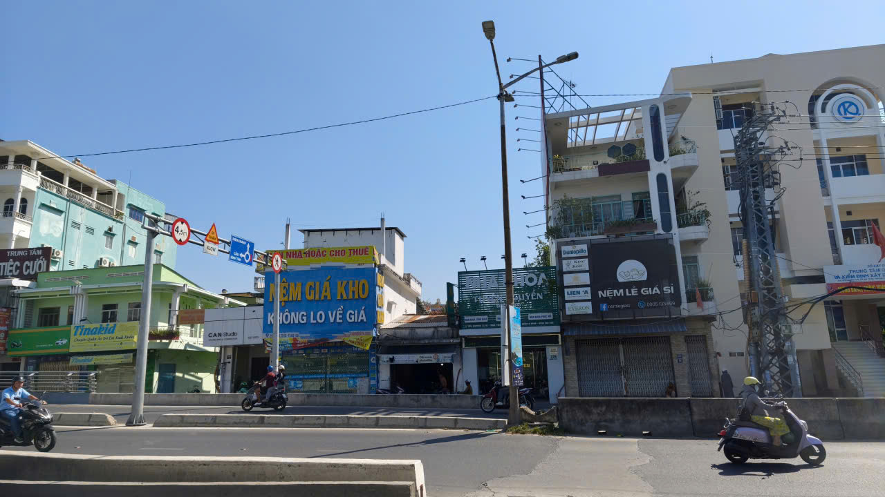 Bán Nhà Mặt Tiền Đường 23/10 Nha Trang - 9 tỷ - Vị Trí Kinh Doanh Đắc Địa - Ảnh 6