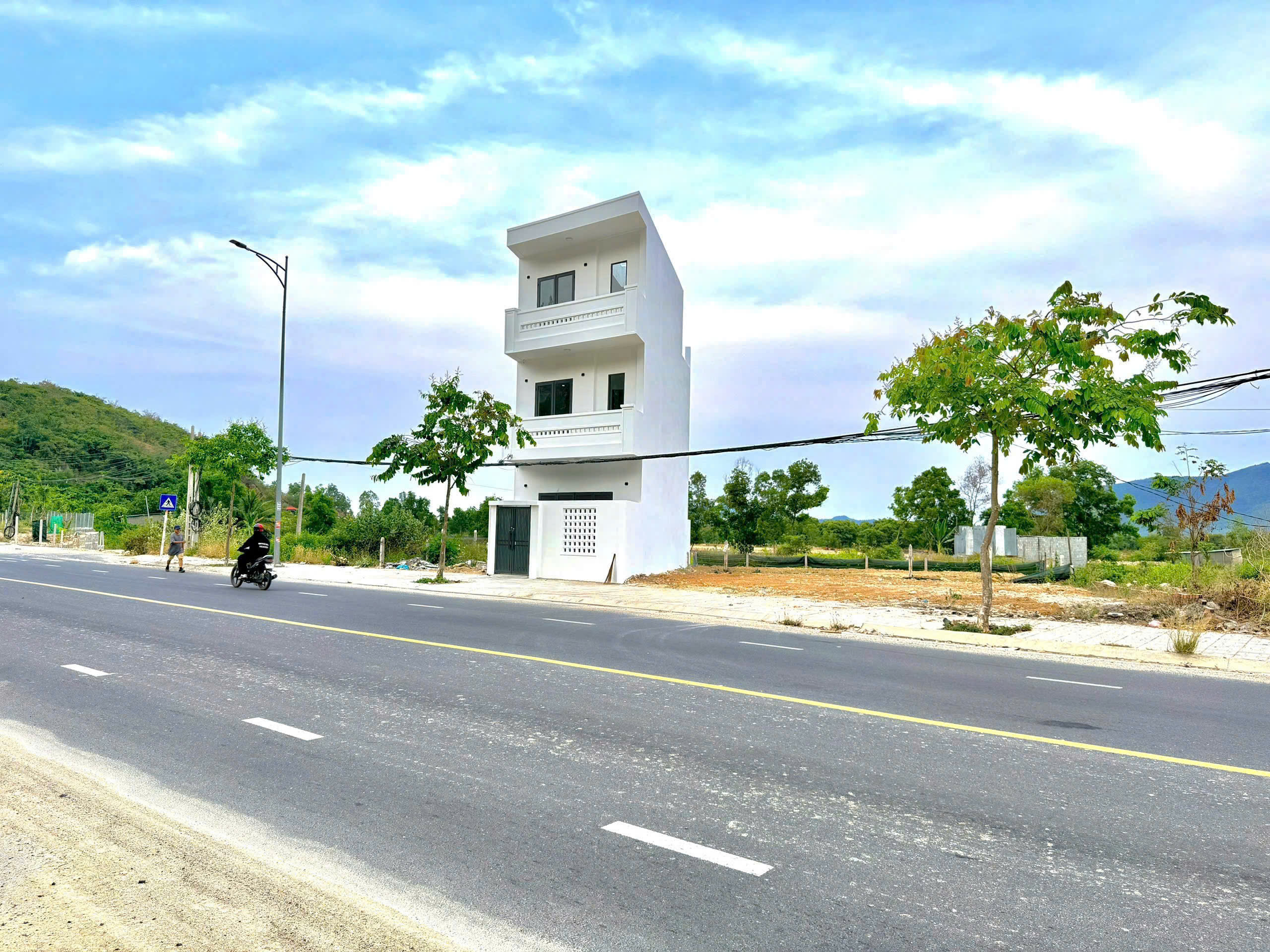 Bán Nhà 3 Tầng Hiện Đại Mặt Tiền Tỉnh Lộ 3, Khu Đất Lành Nha Trang - Ảnh 19