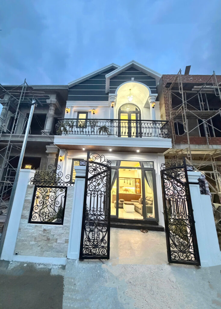 Bán Nhà 2 Tầng Đẹp Keng Tại Diên An, Sát Vách Nha Trang - Sổ Hồng Riêng